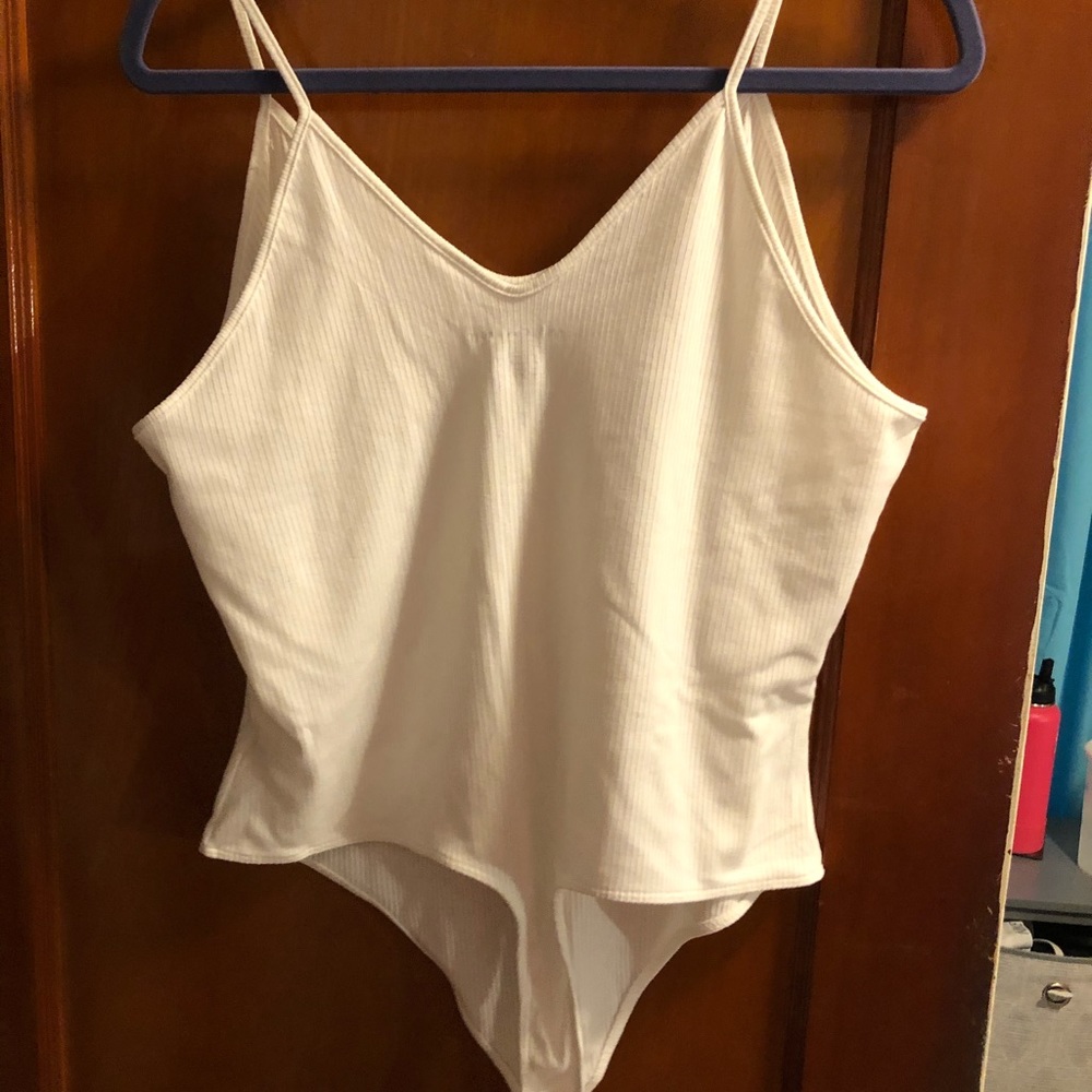 NEVER WORN AE White thong body suit